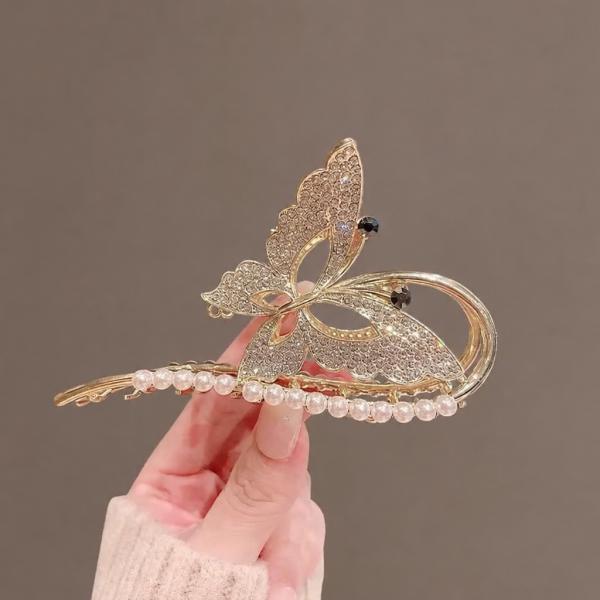 Butterfly Pearl Clutcher