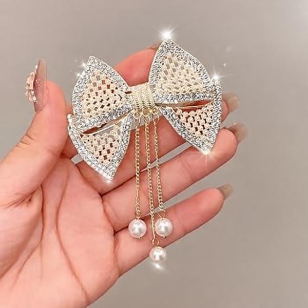 Pearl Bow Hair Clutcher