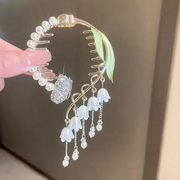 Pearl Leaf Back Clip